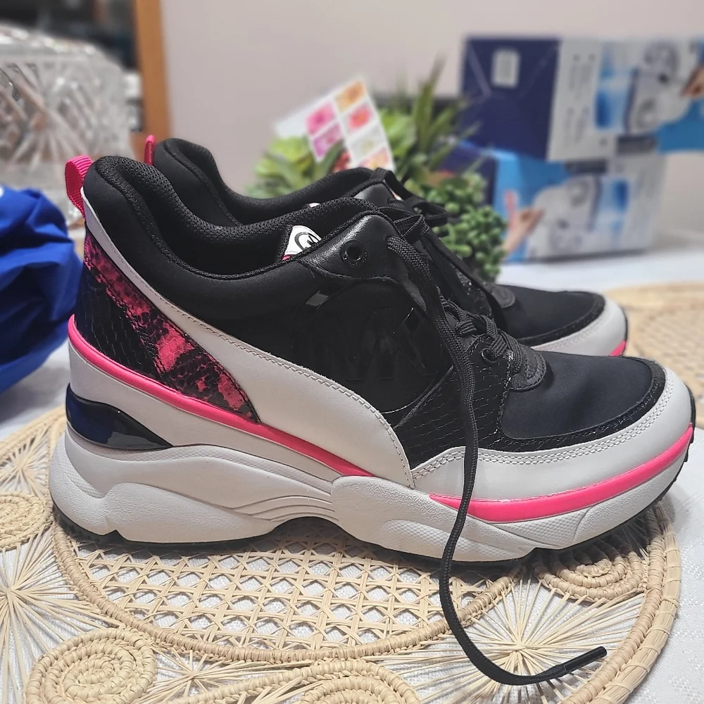 Michael Kors Black and Pink Women's Sneakers - Picture 4 of 6